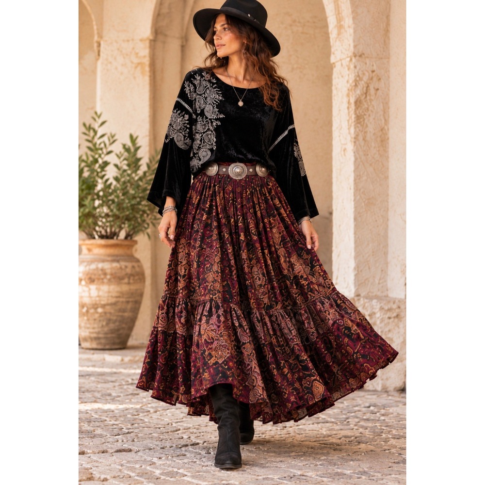 Sundance Black Silk Blend Velvet Embroidered Paisley Dark Bohomian Blouse Top M